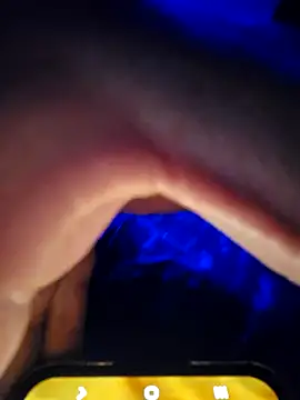 Snapshot of McdyllanXX chatting on 01-27-25, 11:33 McdyllanXX online show from 01-27-25, 11:33