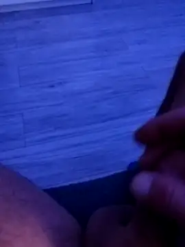 Snapshot of McdyllanXX chatting on 09-24-25, 11:30 McdyllanXX online show from 09-24-25, 11:30