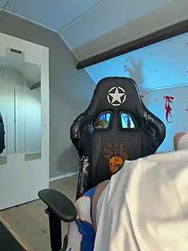 CarolaDrago online show from 03-02-25, 01:38