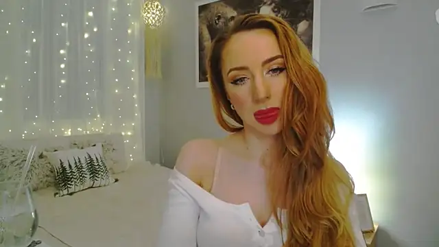 Snapshot of JulietteDiamond chatting on 12-28-24, 06:40 JulietteDiamond online show from 12-28-24, 06:40