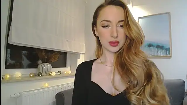 Snapshot of JulietteDiamond chatting on 02-18-25, 03:32 JulietteDiamond online show from 02-18-25, 03:32