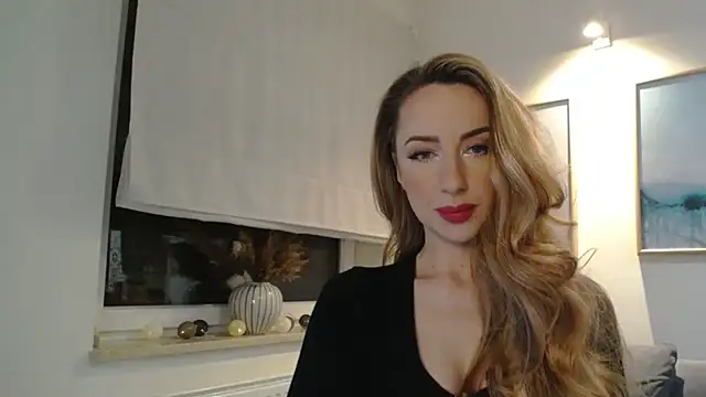 Snapshot of JulietteDiamond chatting on 03-07-25, 04:11 JulietteDiamond online show from 03-07-25, 04:11