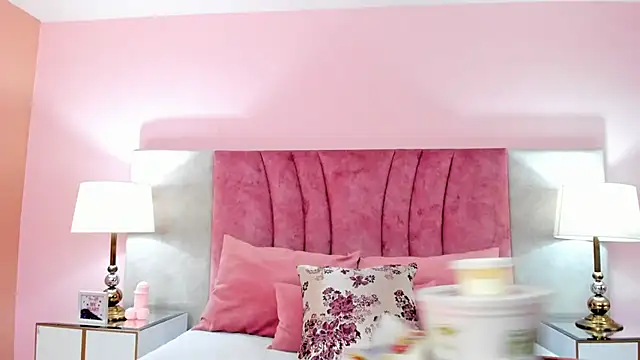 SophiaLaurens online show from 02-03-25, 07:31