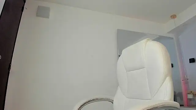 ginebra ness online show from 10-27-25, 12:42