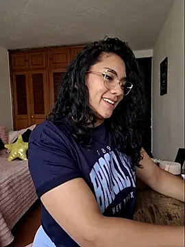 Thaliacooper  online show from 09-12-25, 06:41