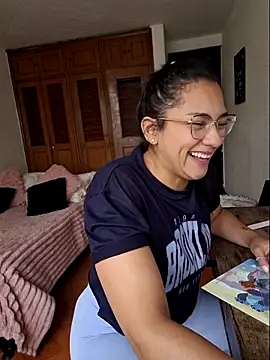 Thaliacooper  online show from 10-01-25, 06:14