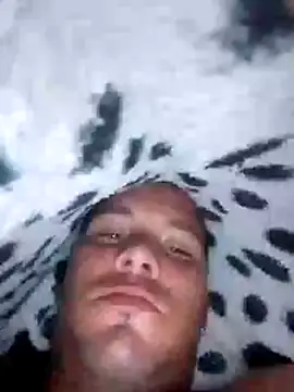 Snapshot of LemonyArcus chatting on 12-15-25, 07:01 LemonyArcus online show from 12-15-25, 07:01