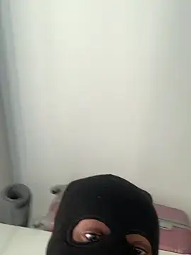 Snapshot of Africanbootie chatting on 03-14-25, 09:35 Africanbootie online show from 03-14-25, 09:35