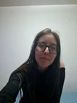 Snapshot of Sarah459 chatting on 02-06-25, 03:31 Sarah459 online show from 02-06-25, 03:31