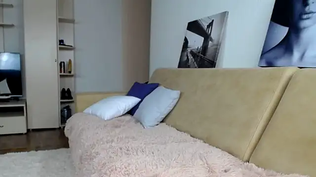 AlmaSquirt online show from 12-18-24, 08:09