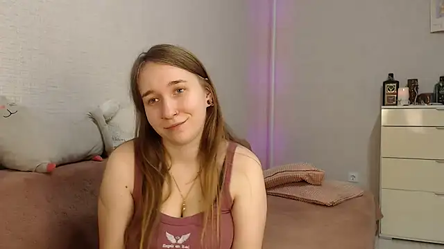 lovely hayley online show from 12-17-24, 08:54