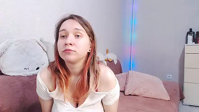 lovely hayley online show from 06-15-26, 08:22