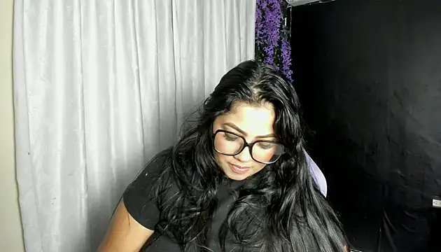 AvrilRizoX online show from 05-01-26, 02:49