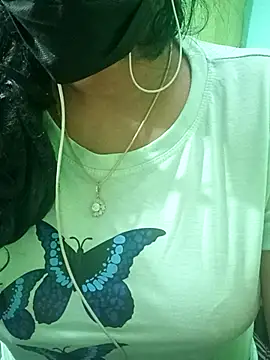 Aishu-tamil09 online show from 02-14-25, 07:44