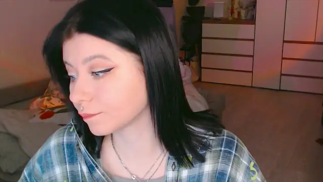 xoxoavi online show from 12-30-24, 02:20