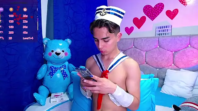 OwenBluee online show from 02-17-25, 04:42