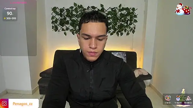 Snapshot of Taylor_John chatting on 12-15-24, 12:38 Taylor John online show from 12-15-24, 12:38