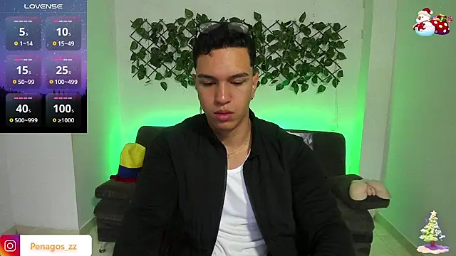 Snapshot of Taylor_John chatting on 12-30-24, 01:58 Taylor John online show from 12-30-24, 01:58