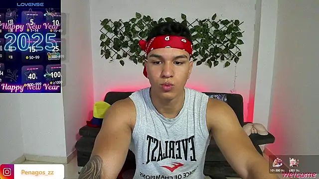 Snapshot of Taylor_John chatting on 01-03-25, 03:44 Taylor John online show from 01-03-25, 03:44