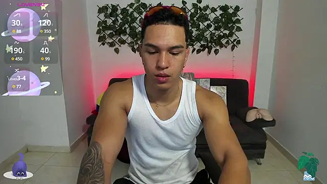 Snapshot of Taylor_John chatting on 01-09-25, 02:51 Taylor John online show from 01-09-25, 02:51