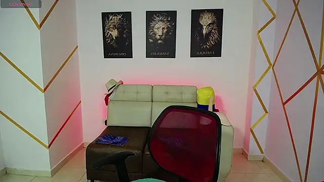 Snapshot of Taylor_John chatting on 01-20-25, 03:28 Taylor John online show from 01-20-25, 03:28