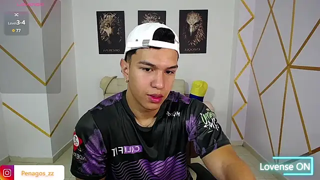 Snapshot of Taylor_John chatting on 02-01-25, 02:34 Taylor John online show from 02-01-25, 02:34