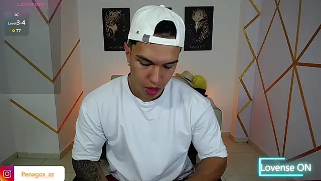 Snapshot of Taylor_John chatting on 02-19-25, 07:59 Taylor John online show from 02-19-25, 07:59