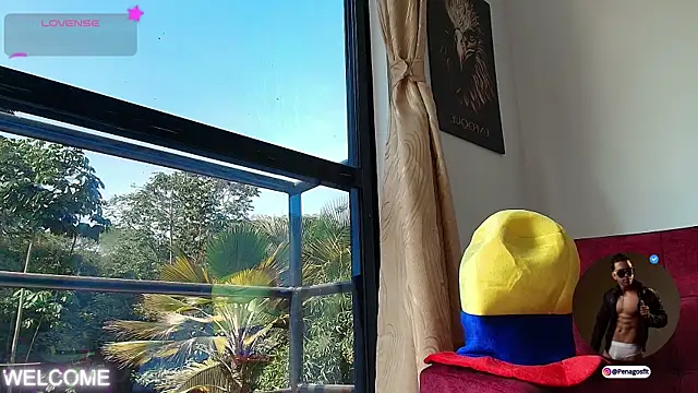 Snapshot of Taylor_John chatting on 09-14-25, 02:05 Taylor John online show from 09-14-25, 02:05