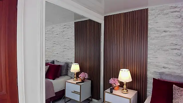 AndreaPink2024 online show from 11-19-25, 01:33