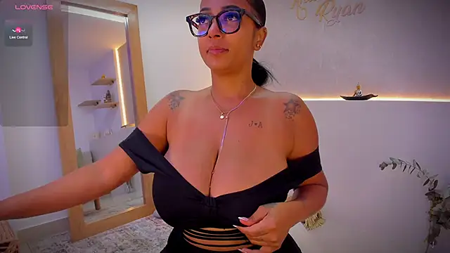 anahi ryan  online show from 01-30-25, 03:08