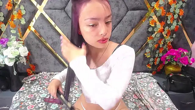 Snapshot of Sofia_Mirandaa18 chatting on 01-23-25, 01:02 Sofia Mirandaa18 online show from 01-23-25, 01:02