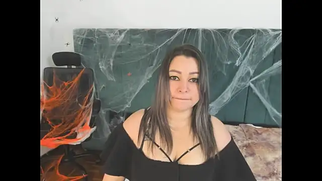 PandoraB  online show from 10-19-25, 11:55