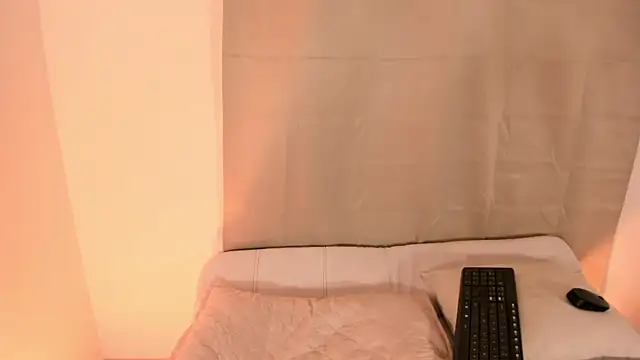 Snapshot of Kimberlin_Cam_ chatting on 05-14-26, 07:42 Kimberlin Cam online show from 05-14-26, 07:42