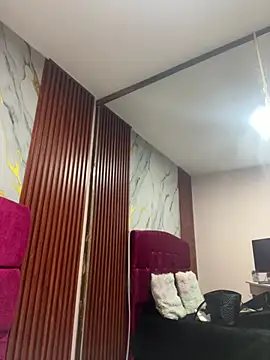 angellique 22 online show from 03-18-26, 04:15