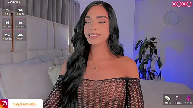 Snapshot of ANGELL06 chatting on 11-15-25, 04:32 ANGELL06 online show from 11-15-25, 04:32