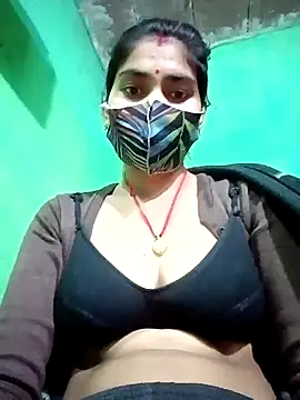 Snapshot of HOTBABITARAJ chatting on 01-05-25, 09:59 HOTBABITARAJ online show from 01-05-25, 09:59