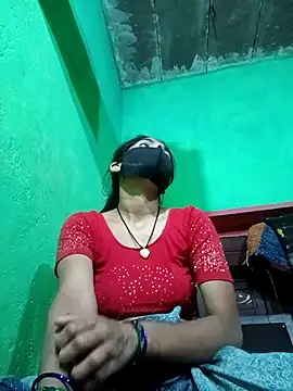 Snapshot of HOTBABITARAJ chatting on 03-21-25, 01:01 HOTBABITARAJ online show from 03-21-25, 01:01