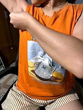 Snapshot of Girllikesexx2 chatting on 09-25-25, 07:45 Girllikesexx2 online show from 09-25-25, 07:45