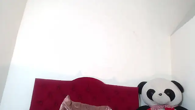 Snapshot of Luluu_08 chatting on 02-01-25, 04:54 Luluu 08 online show from 02-01-25, 04:54