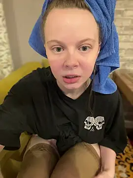 wrenlie online show from 03-05-25, 07:49