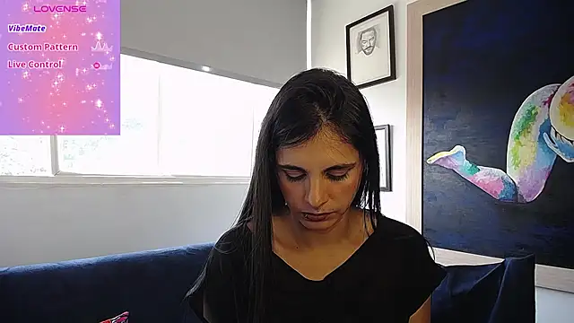 Snapshot of alma_violeta chatting on 12-20-25, 02:57 alma violeta online show from 12-20-25, 02:57