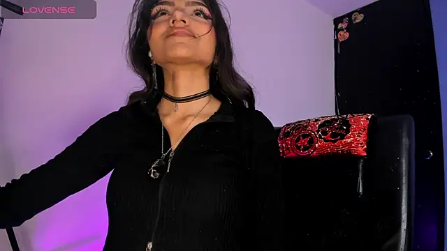 mabel candy online show from 12-15-24, 03:20