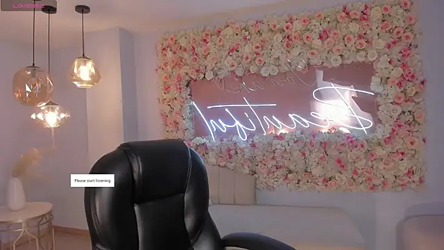Snapshot of ArianaDumont chatting on 05-02-26, 11:15 ArianaDumont online show from 05-02-26, 11:15