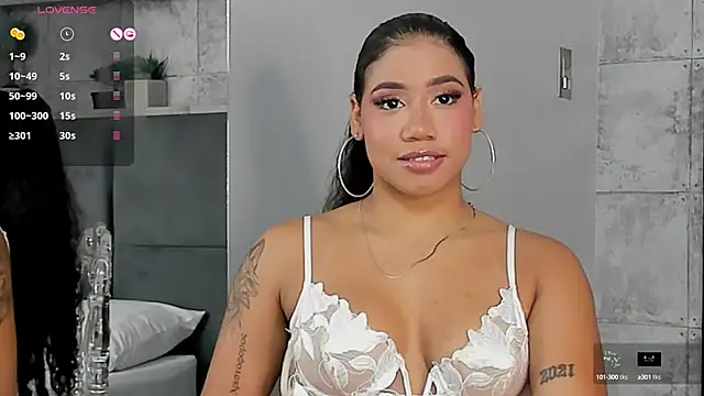 Snapshot of Salome_Diaz_ chatting on 01-30-25, 04:45 Salome Diaz  online show from 01-30-25, 04:45