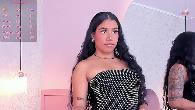 Snapshot of Salome_Diaz_ chatting on 09-09-25, 05:18 Salome Diaz  online show from 09-09-25, 05:18
