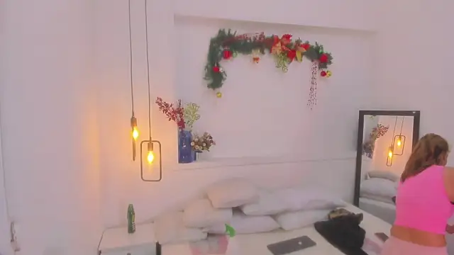 Snapshot of penelope_handaos chatting on 12-28-24, 11:30 penelope handaos online show from 12-28-24, 11:30