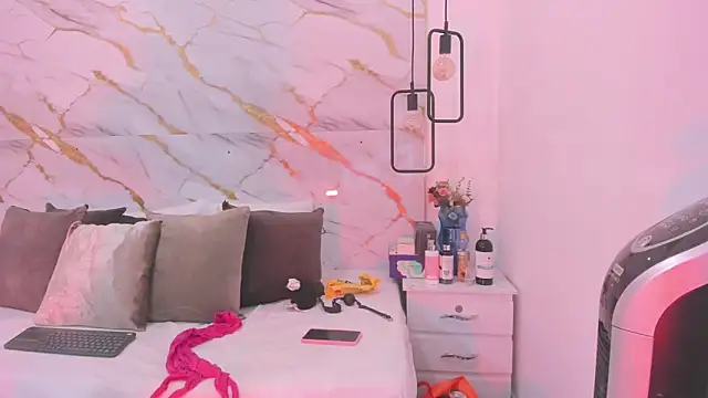 Snapshot of penelope_handaos chatting on 02-06-25, 04:31 penelope handaos online show from 02-06-25, 04:31