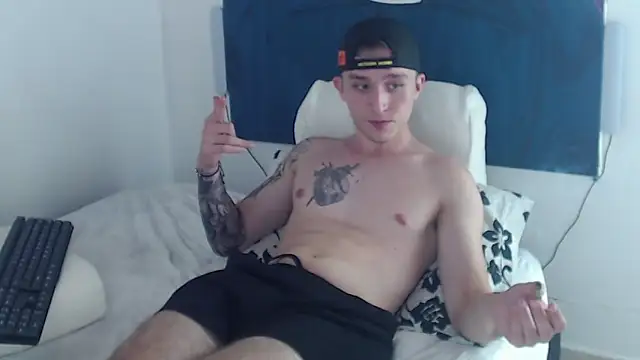 Dylanwhite23  online show from 01-03-25, 04:33