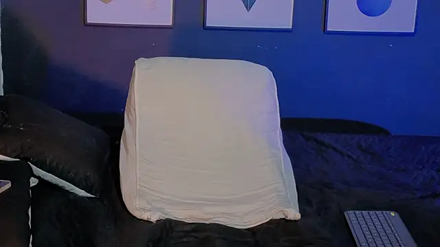 Dylanwhite23  online show from 03-03-26, 01:56