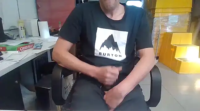 Snapshot of Raimundo1971 chatting on 12-02-24, 09:39 Raimundo1971 online show from 12-02-24, 09:39